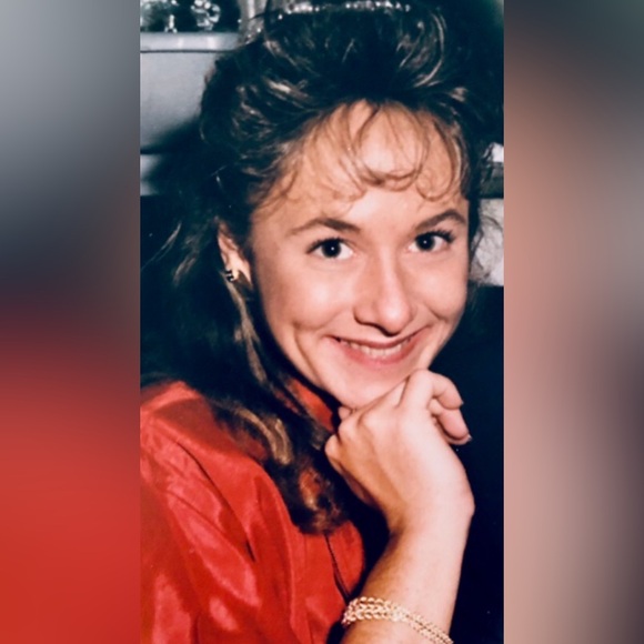 Meet your Posher, Jennifer Elaine - Picture 1 of 1